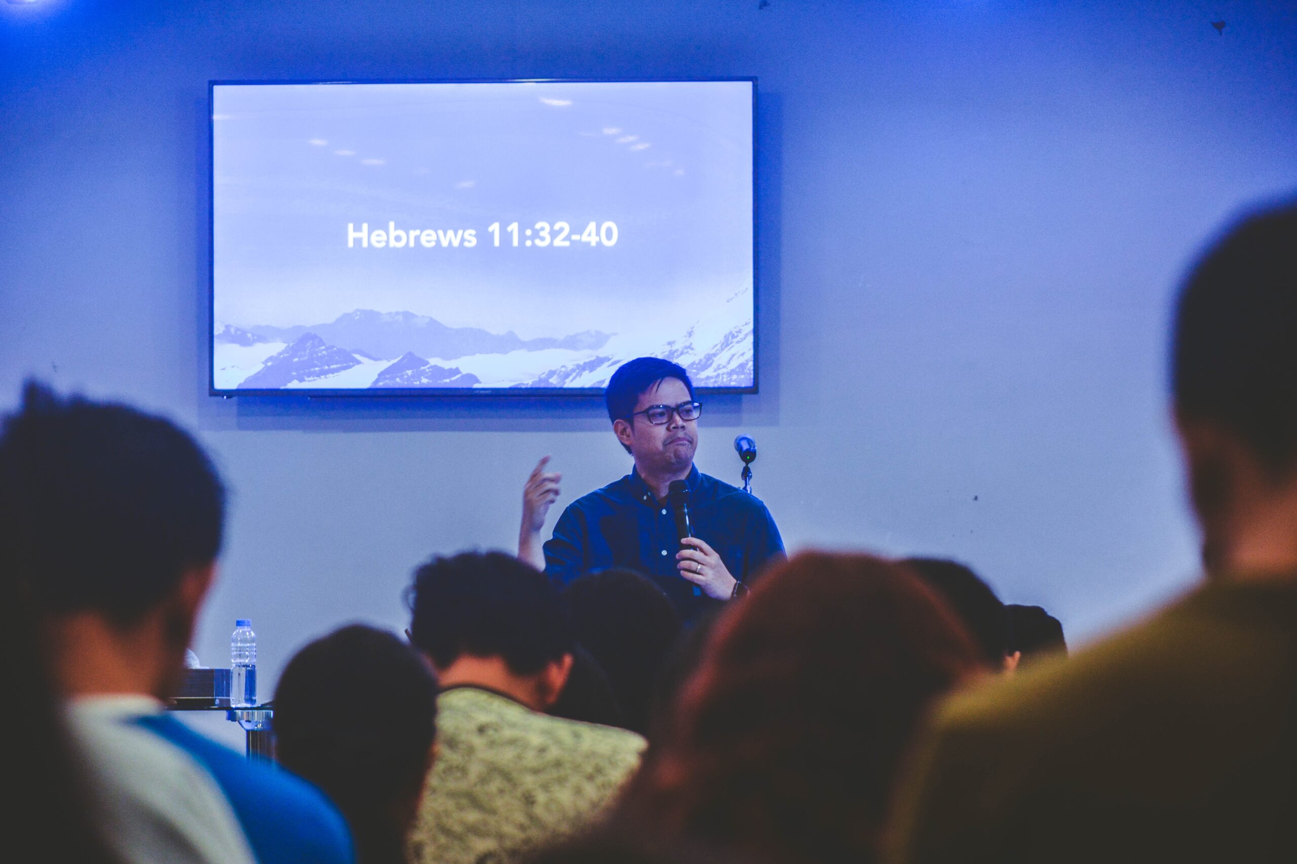 怪しい投資セミナーで身を守る方法